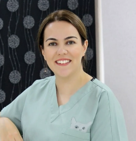 Op. Dr. Elif Akbay