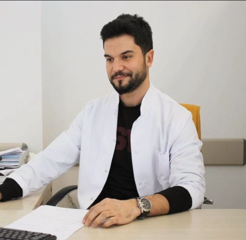 Uzm. Dr. Arda Yapar